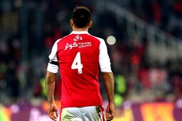 کدام مدافع پرسپولیس، ستاره استقلال را آزار میداد؟