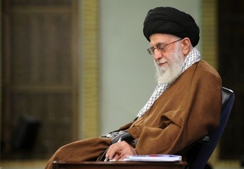 قرائت پیام رهبر انقلاب در مراسم تشییع حجج‌الاسلام رازینی و مقیسه