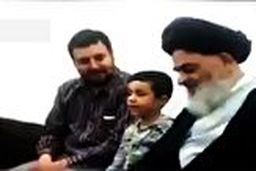 فیلم دیده نشده از هویت فردی که ضریح را لیس زد