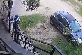 حادثه وحشتناک برای مهمانان هنگام ورود به خانه!