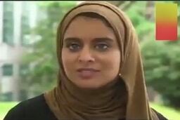 دختر محجبه‌ای که در آمریکا دفاع شخصی آموزش می‌دهد