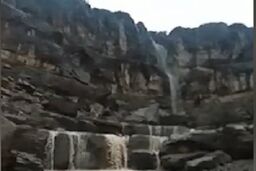 آبشار زیبای 