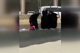 کتک‌کاری ۴ زن در عربستان!