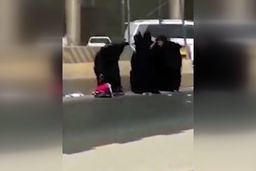 کتک‌کاری ۴ زن در عربستان!