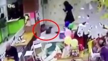 رفتار جنون آمیز مادر جوان با پسر خردسالش!