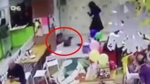 رفتار جنون آمیز مادر جوان با پسر خردسالش!
