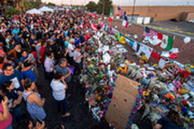  دسته گل‌هایی پر از عشق برای مردگان ال‌پاسو