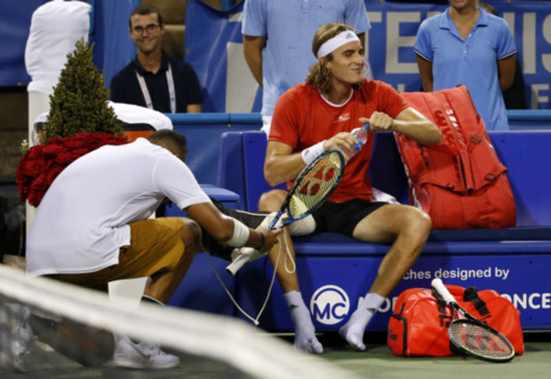 شوخی جالب دو تنیس‌باز در رقابت‌های تنیس آزاد واشنگتن 