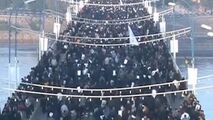 حرکت مردم اهواز به سوی مراسم تشییع پیکرهای سردار سلیمانی و همرزمان شهیدش