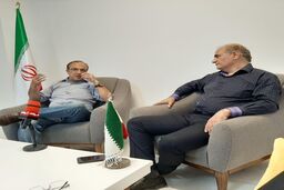 

یک کاریکاتوریست باید نگاهی خلاقانه داشته باشد
