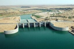احداث مسیل انحرافی توسط سپاه برای کمک به مردم سوسنگرد 