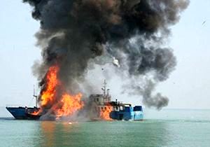 انفجار یک قایق حین سوخت گیری