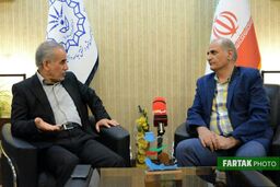 نحوه ارتباط دانشجویان با رییس دانشگاه چگونه است